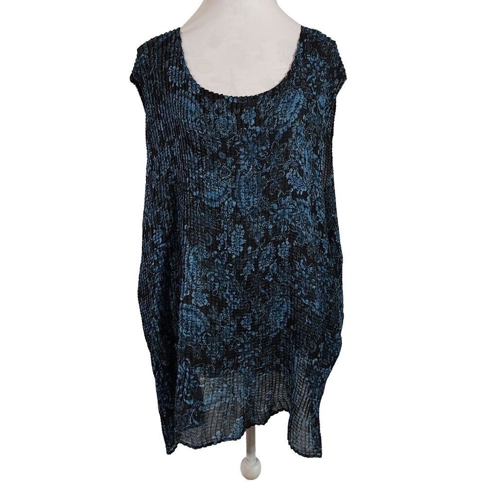 Studio 1940 Tank Top Mini Pleats Sleeveless Womens Size 30 32W Black Blue Floral